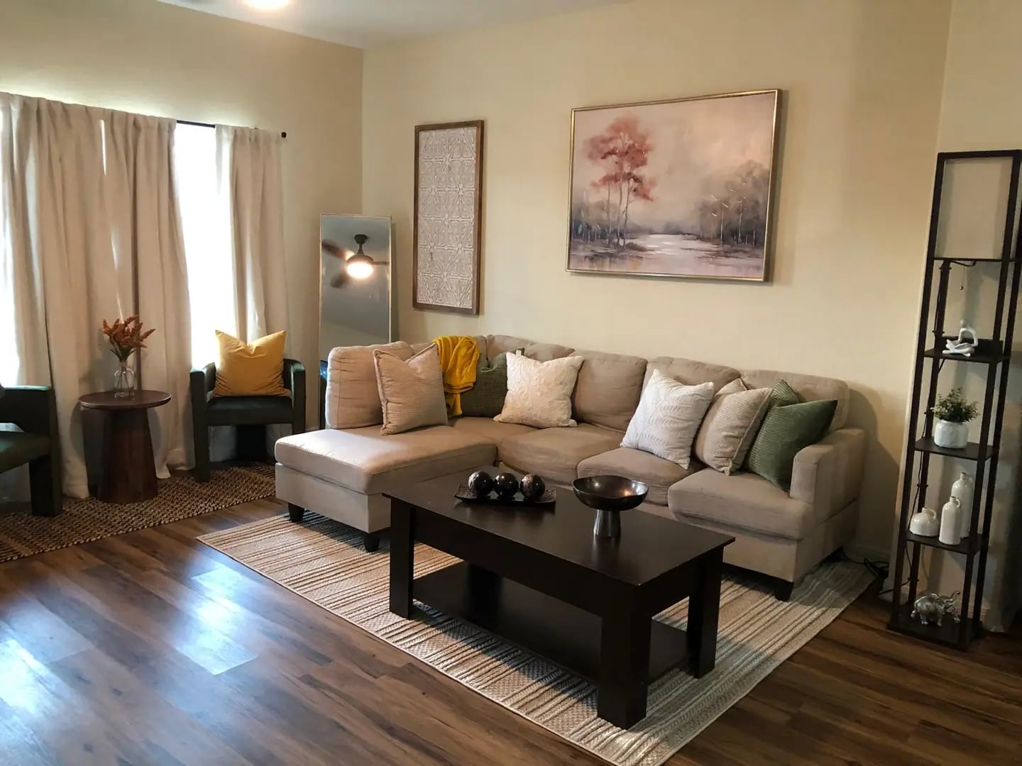4BR Cruise-Ready Home Walk to Moody Gardens — photo 1
