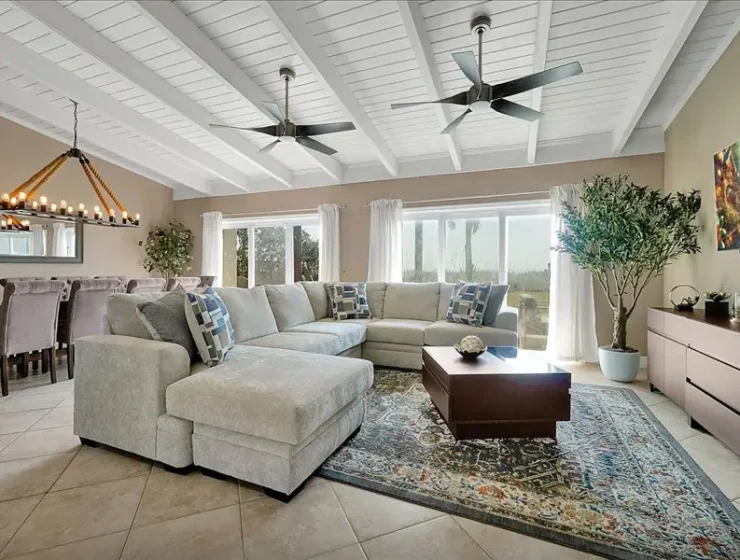 Luxury Villa Beachfront + Private Pool & BBQ Beach