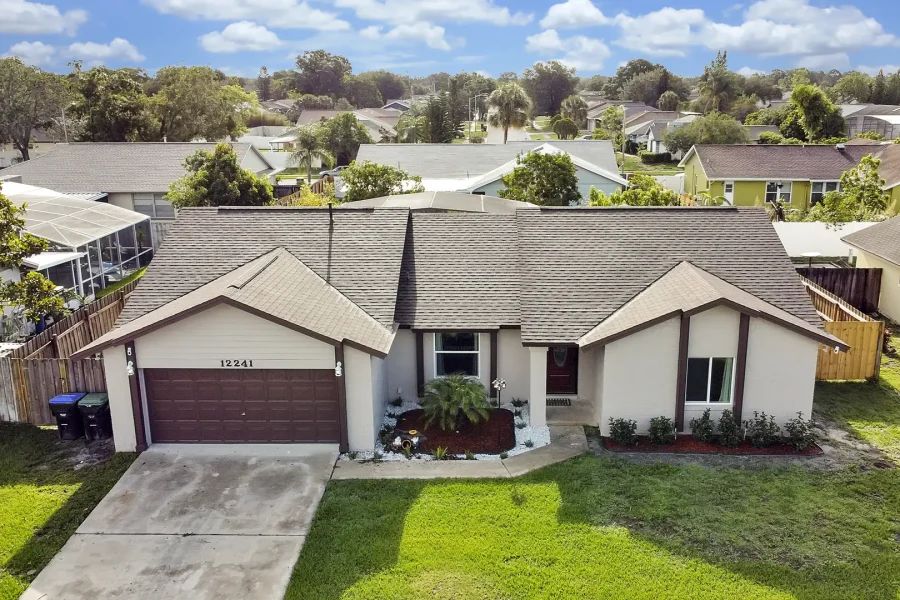 Luxury Villa in Orlando 4BD/3BA – Just 14 minutes away from Disney