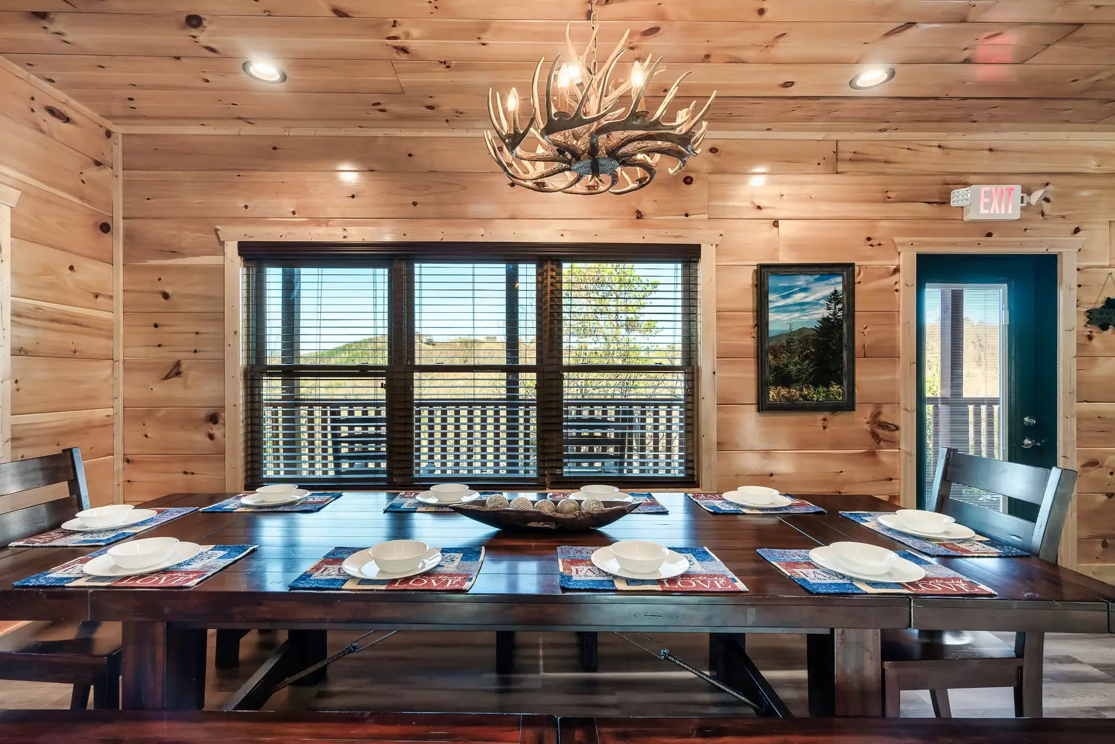 Cabin with beautiful views of the Smokies 6BR/8BA