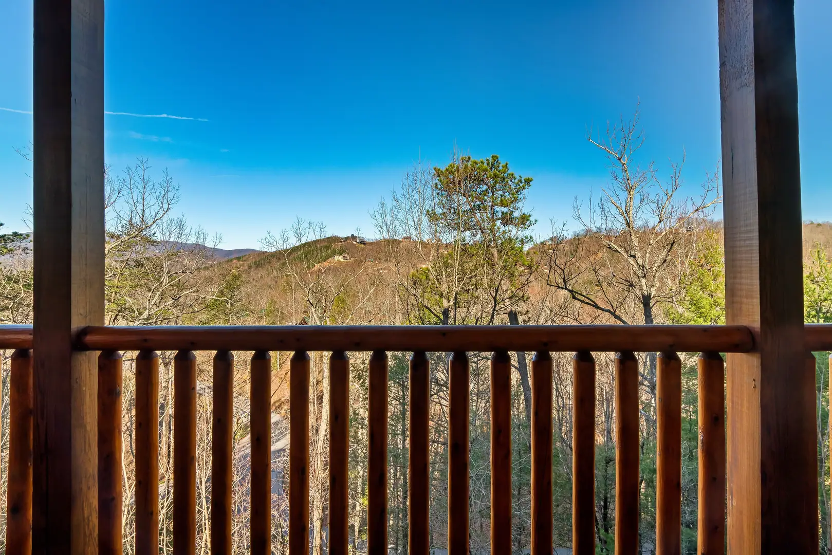 Cabin with beautiful views of the Smokies 6BR/8BA