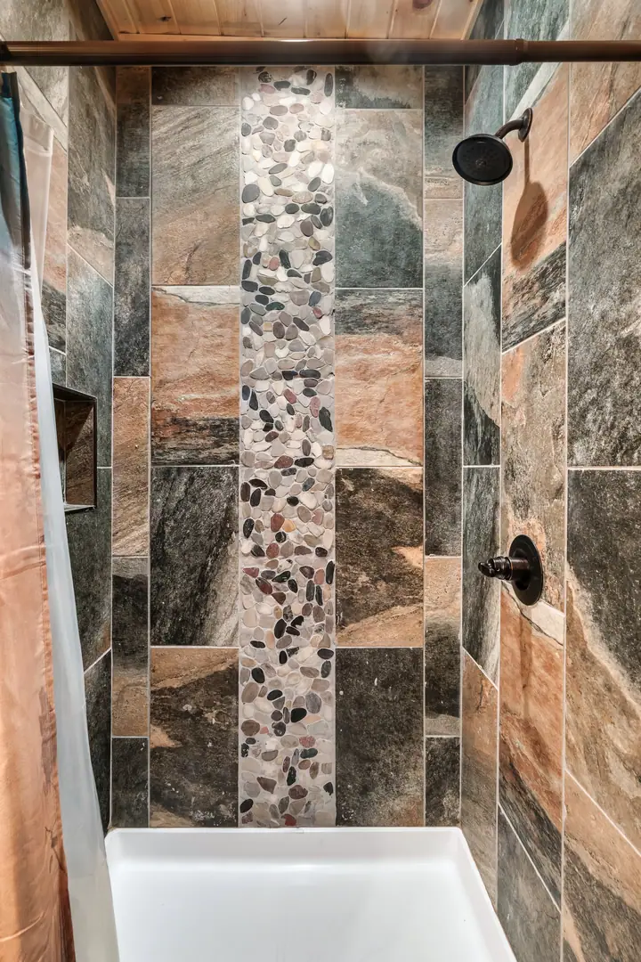 Cabin with beautiful views of the Smokies 6BR/8BA